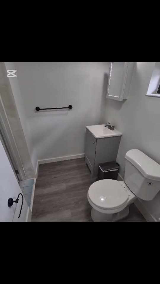 Baño reformado y terminado, listo para entregar